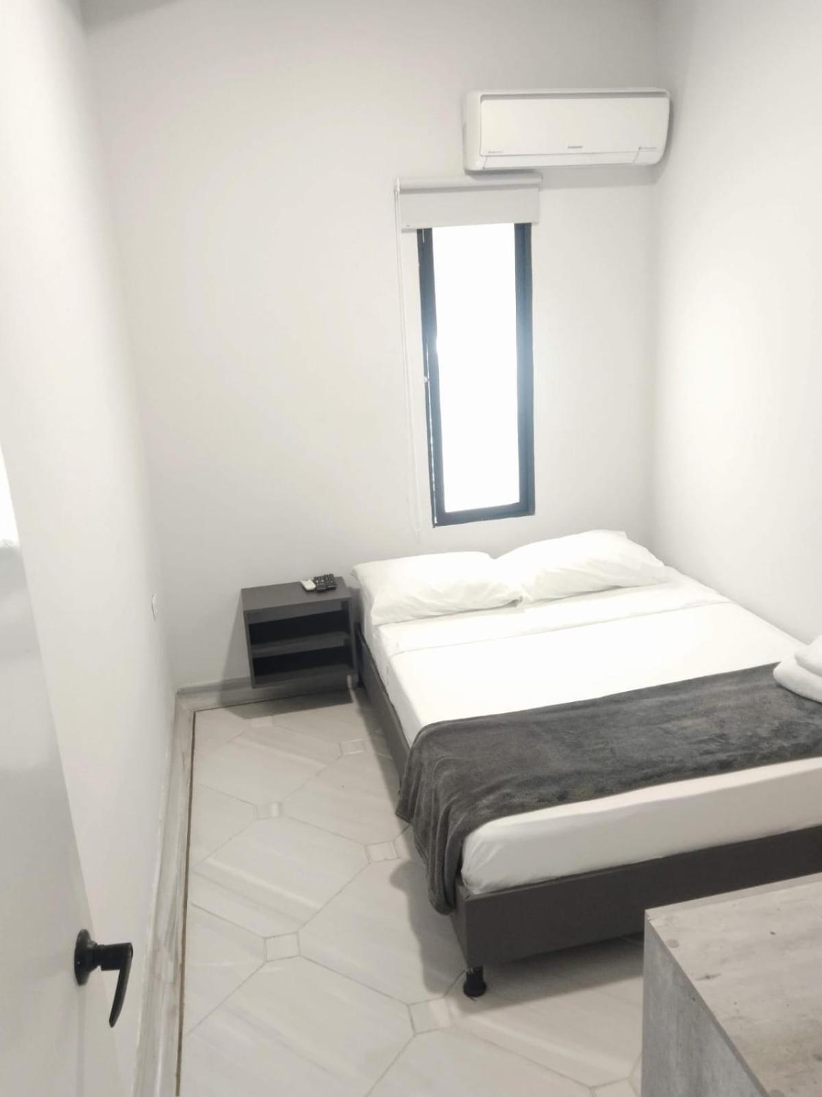 Hotel La Carpita Меделин Екстериор снимка