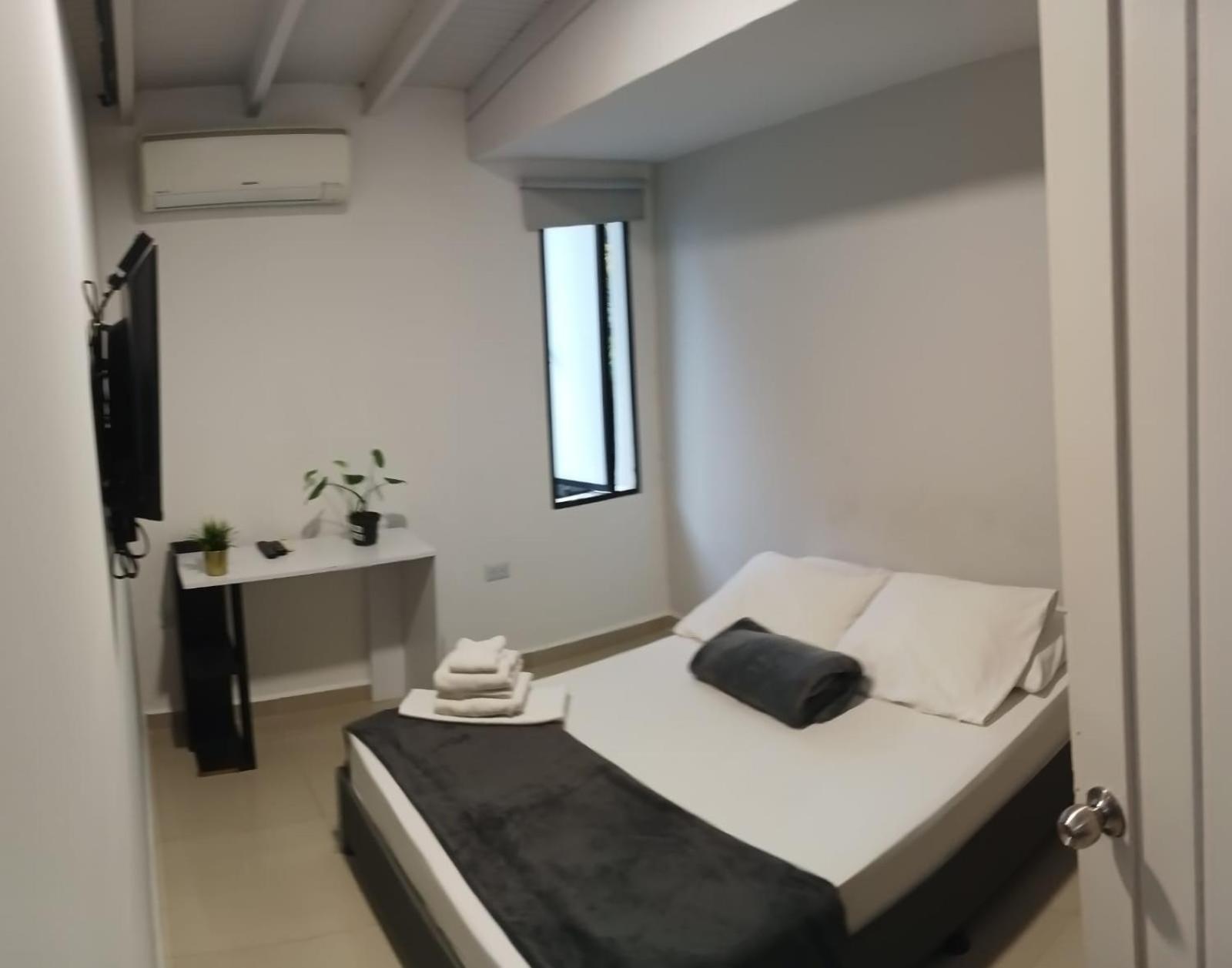 Hotel La Carpita Меделин Екстериор снимка